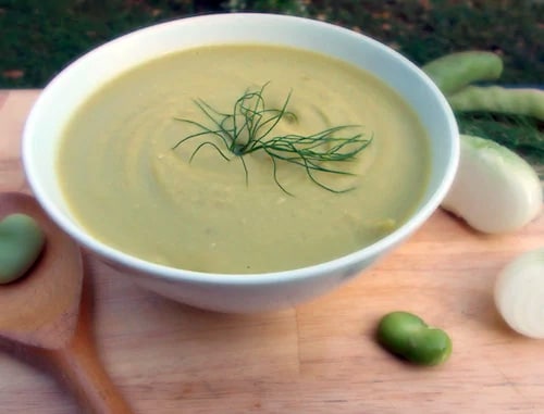 green macco, made of fresh broad beans