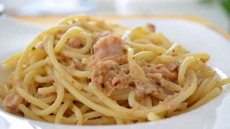 pasta with tuna, a great dish indeed