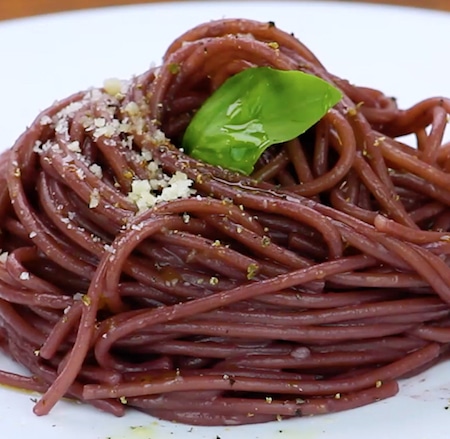 Drunk spaghetti ·  pasta with red wine