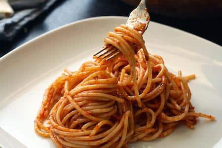 pasta with cherry tomato salsa
